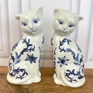 Vinage PAIR of 1960s Chinoiserie Cats Blue Onion Pattern 7.5" Tall